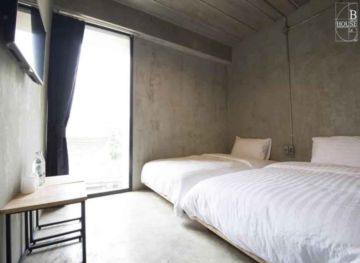 B Arch House Hotel Чиангмай Екстериор снимка