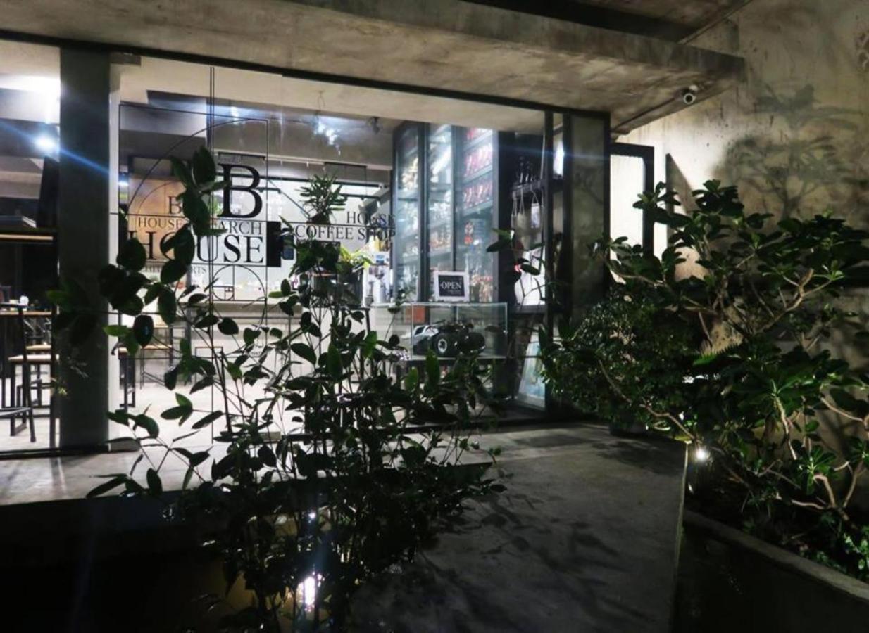 B Arch House Hotel Чиангмай Екстериор снимка